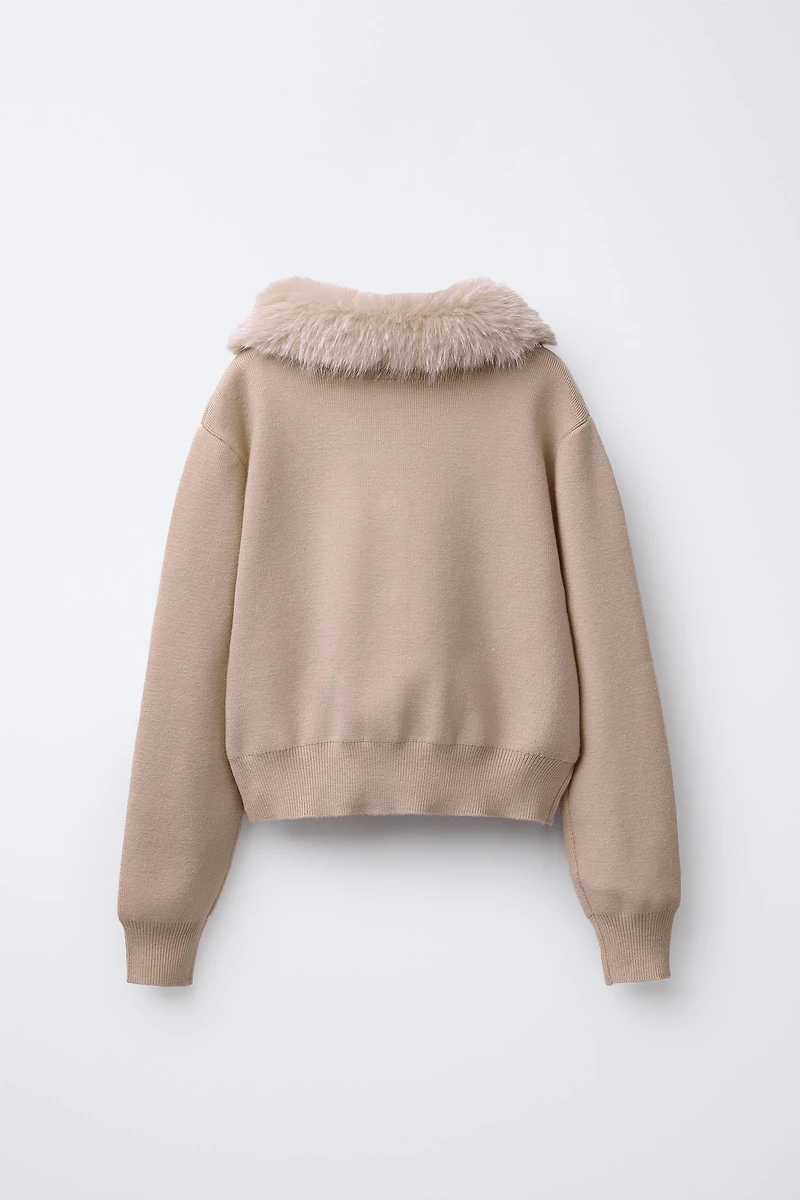 CARDIGAN WITH DETACHABLE FAUX FUR COLLAR