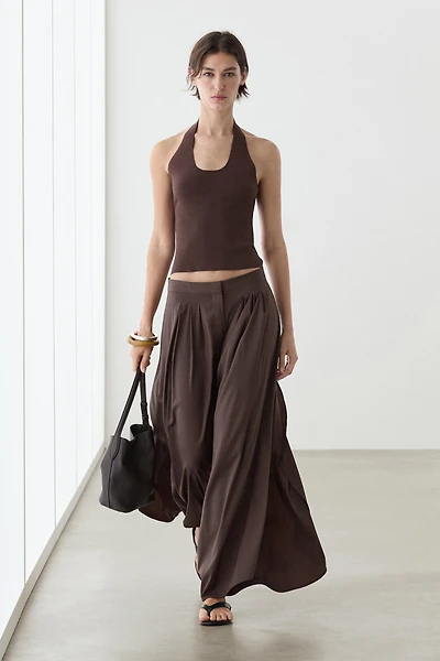Fitted knit halter top