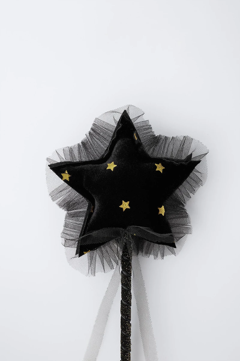 STAR TULLE WAND