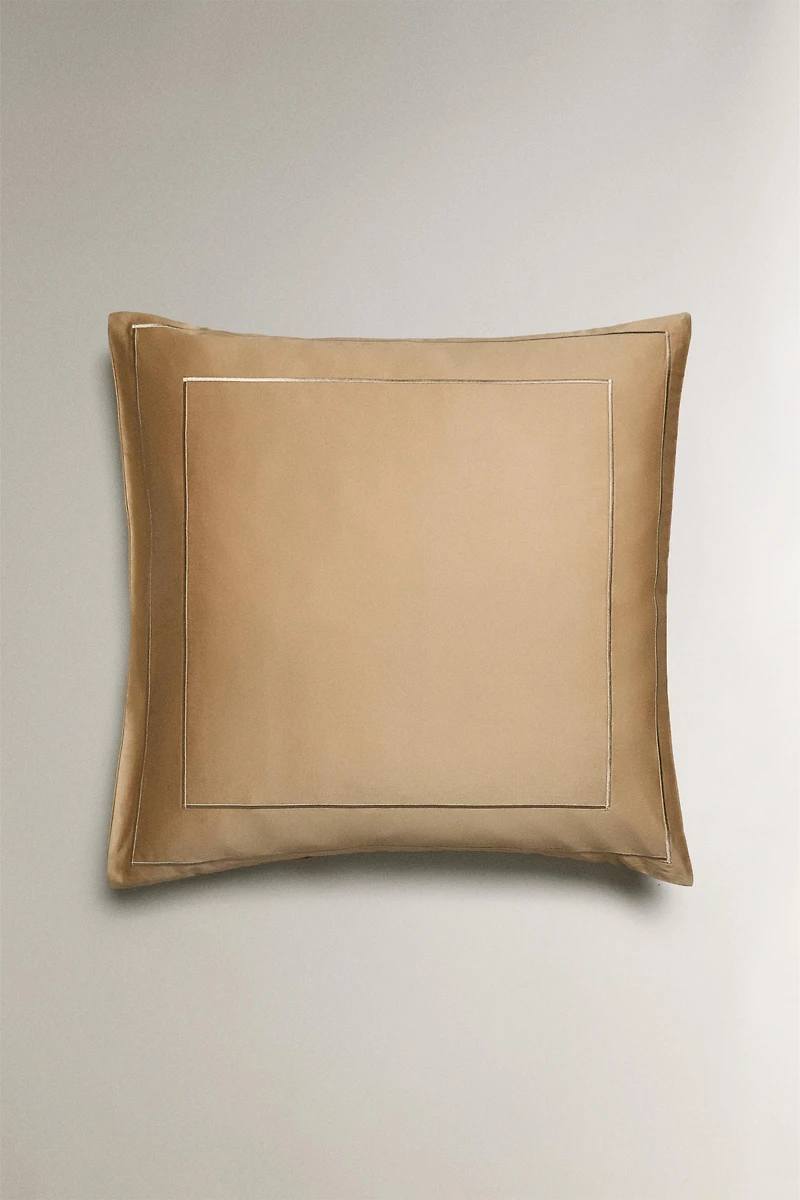 TAIE D’OREILLER SATIN DOUBLE FESTON