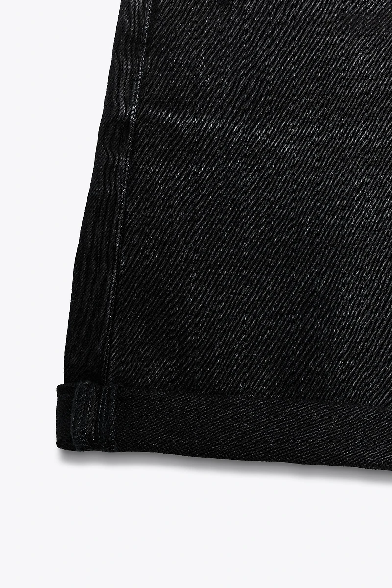HIGH-WAISTED MOM FIT SHORTS