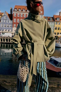 HIGH COLLAR BELTED JACKET
