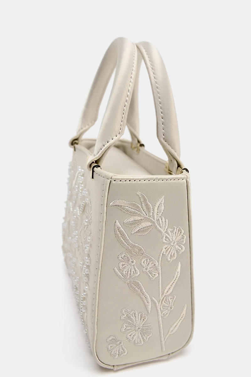 SATIN EFFECT PEARL BAG