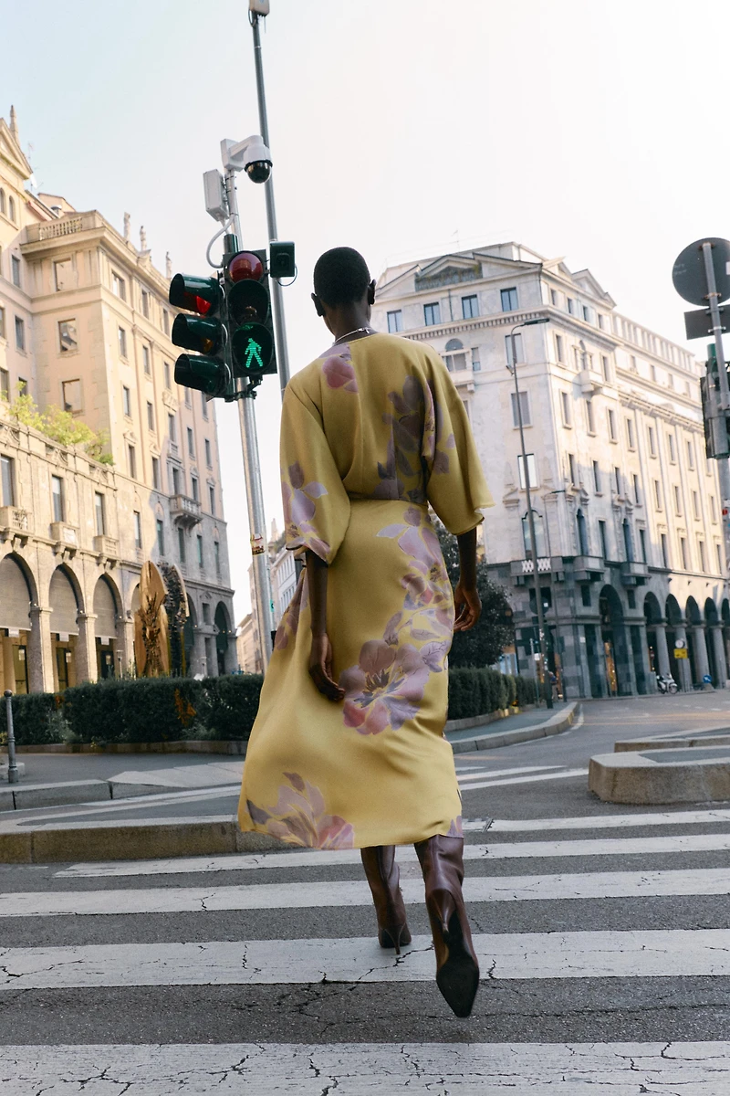 ROBE MIDI IMPRIMÉE SATINÉE