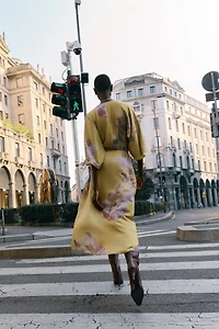 ROBE MIDI IMPRIMÉE SATINÉE