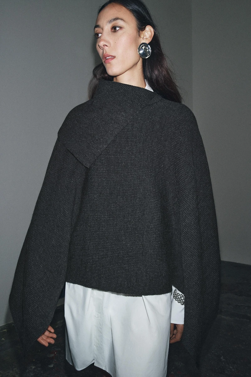 WOOL CAPE WITH ASYMMETRIC COLLAR