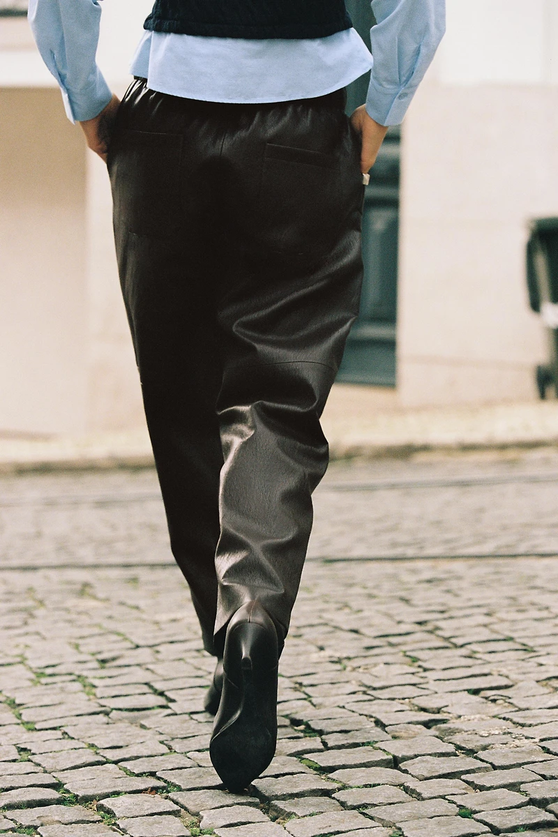 FAUX LEATHER ELASTIC WAIST PANTS