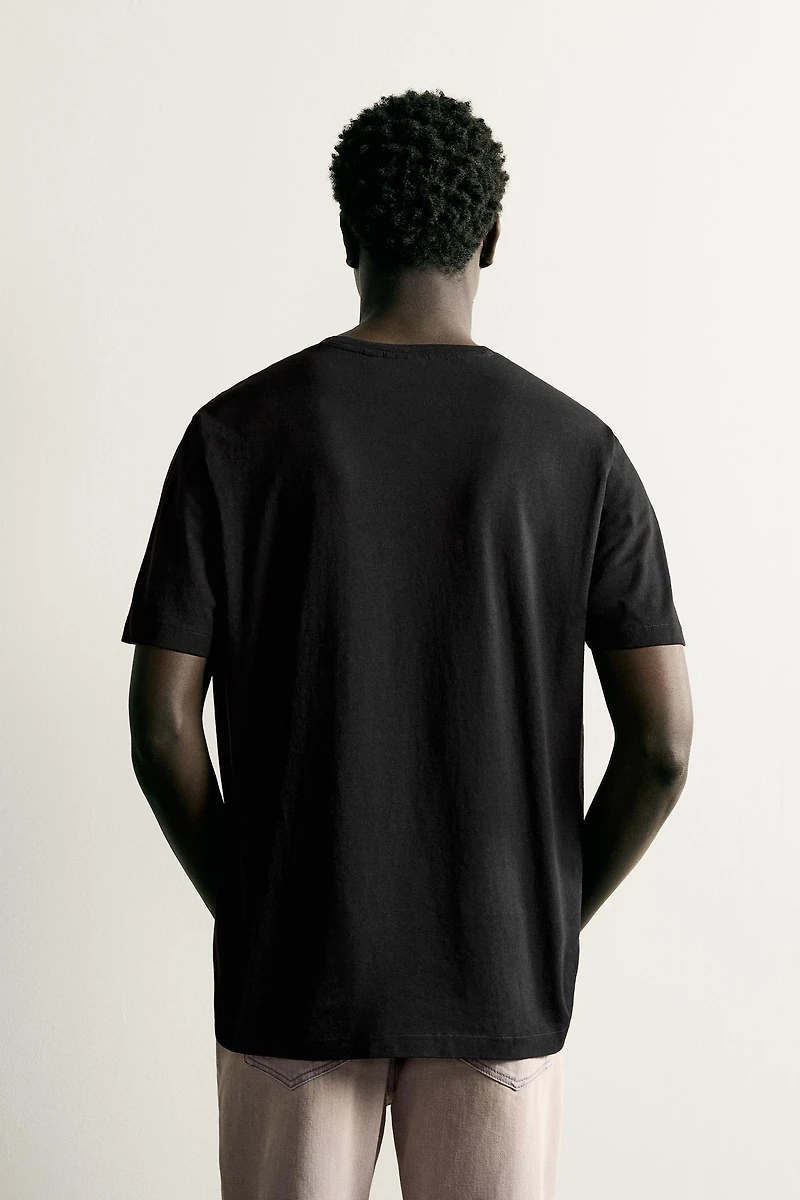 RELAXED FIT LIGHTWEIGHT T-SHIRT