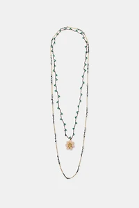 LOT DE 2 COLLIERS FLEUR FANTAISIE