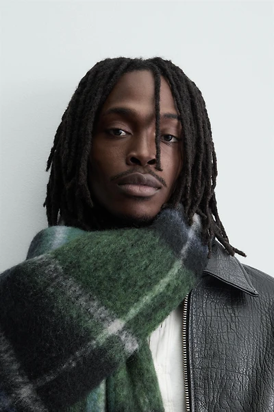 ÉCHARPE À CARREAUX BROSSÉE