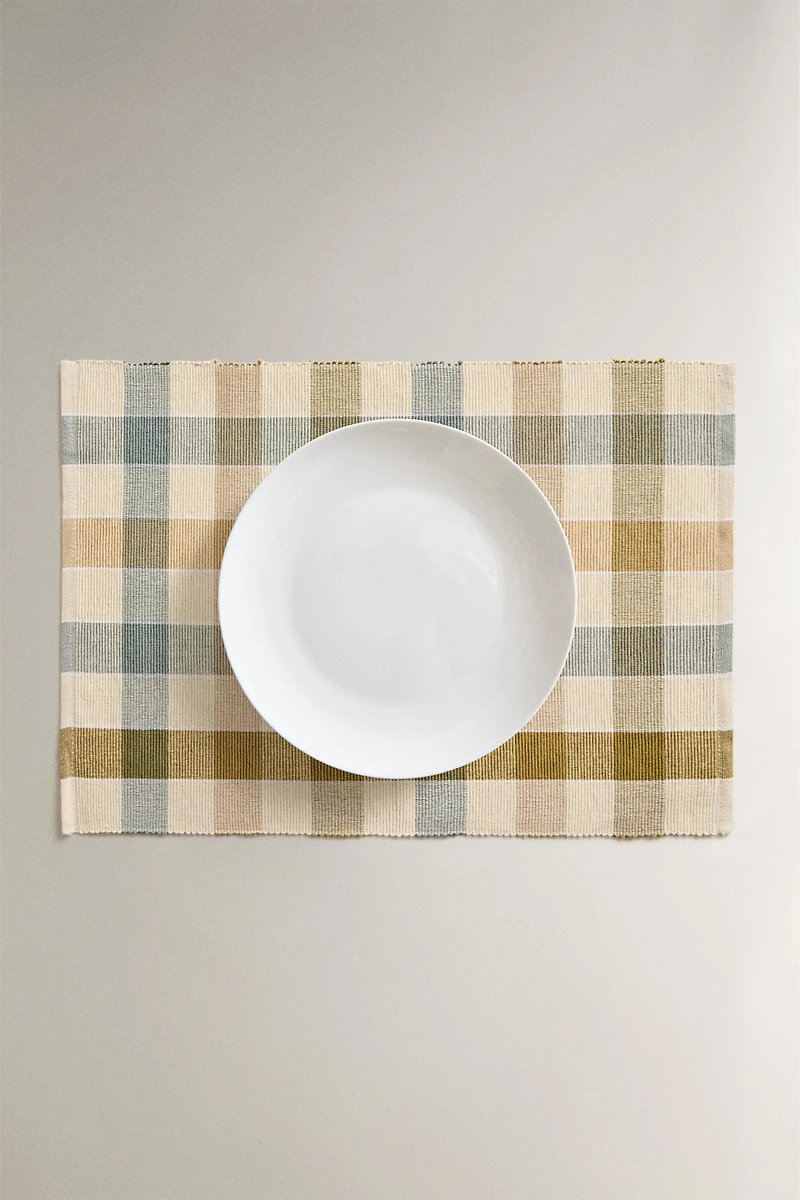 CHECK NEEDLECORD PLACEMAT