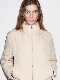 Short puffer jacket