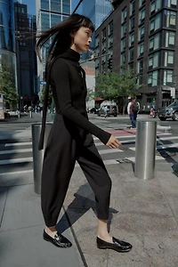 PLEATED TAPERED PANTS