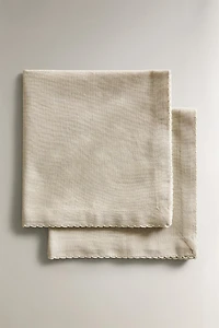 SET OF SCALLOPED NAPKINS (SET 2)