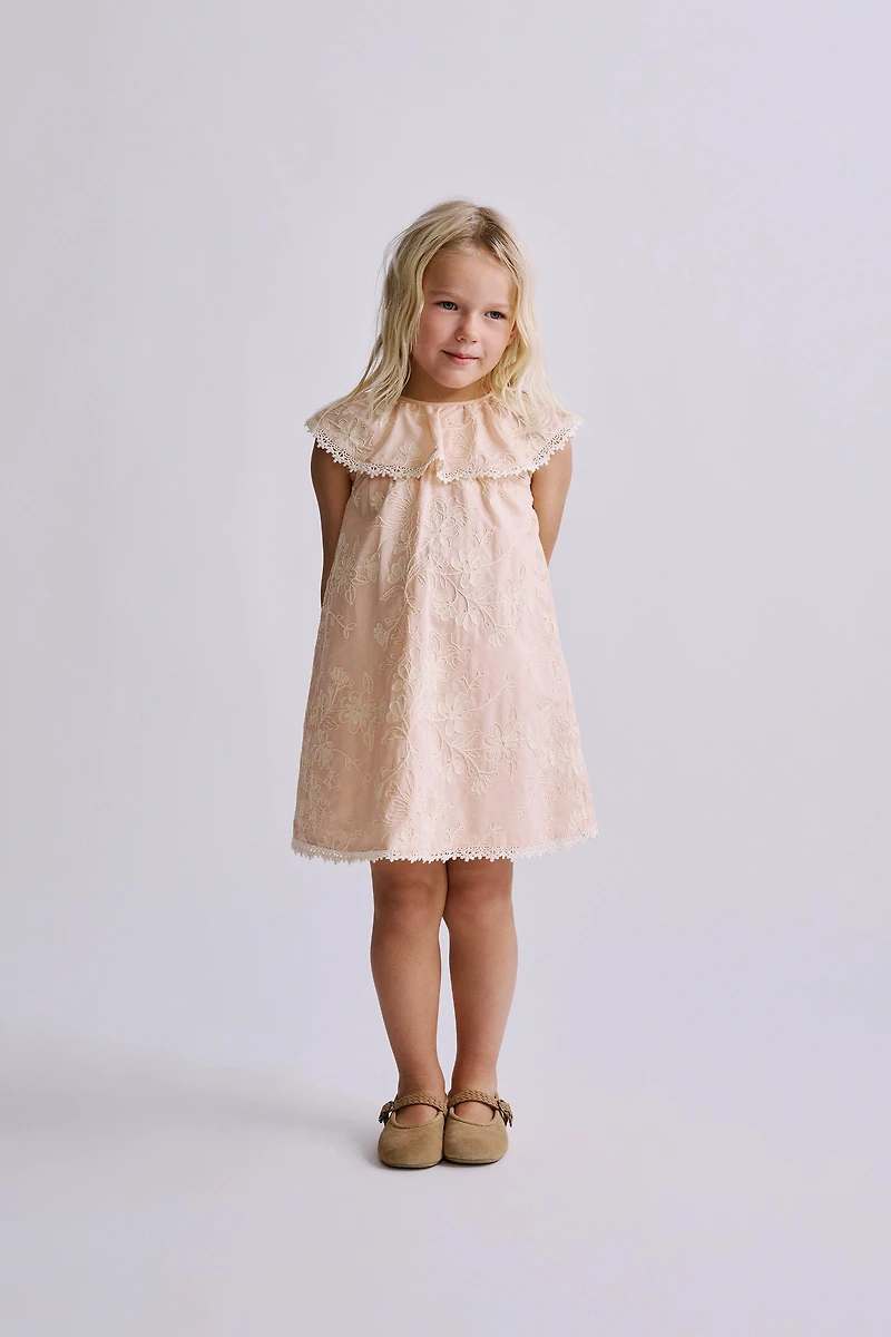 EMBROIDERED FLORAL DRESS