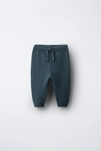 PANTALON EN MAILLE CHIEN BRODÉ