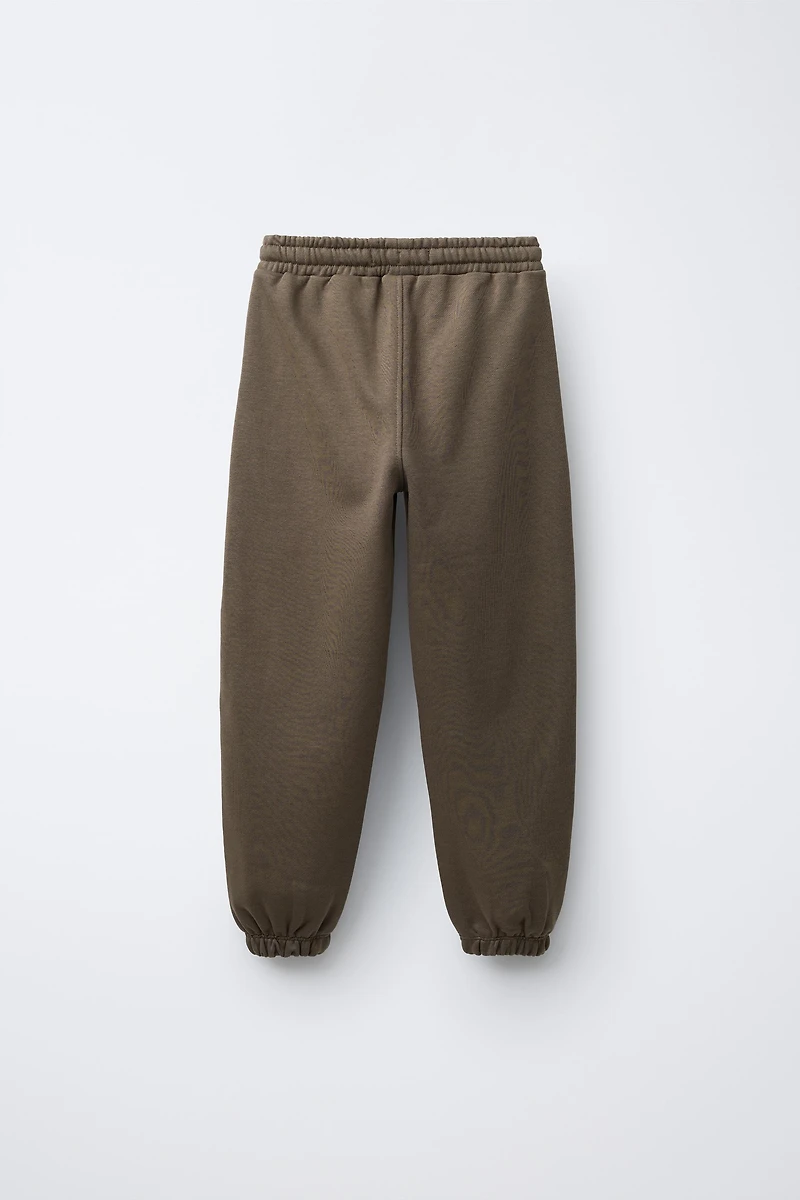 HOODIE AND JOGGER PANTS WITH LABELS SET