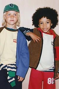 REVERSIBLE FLEECE VEST