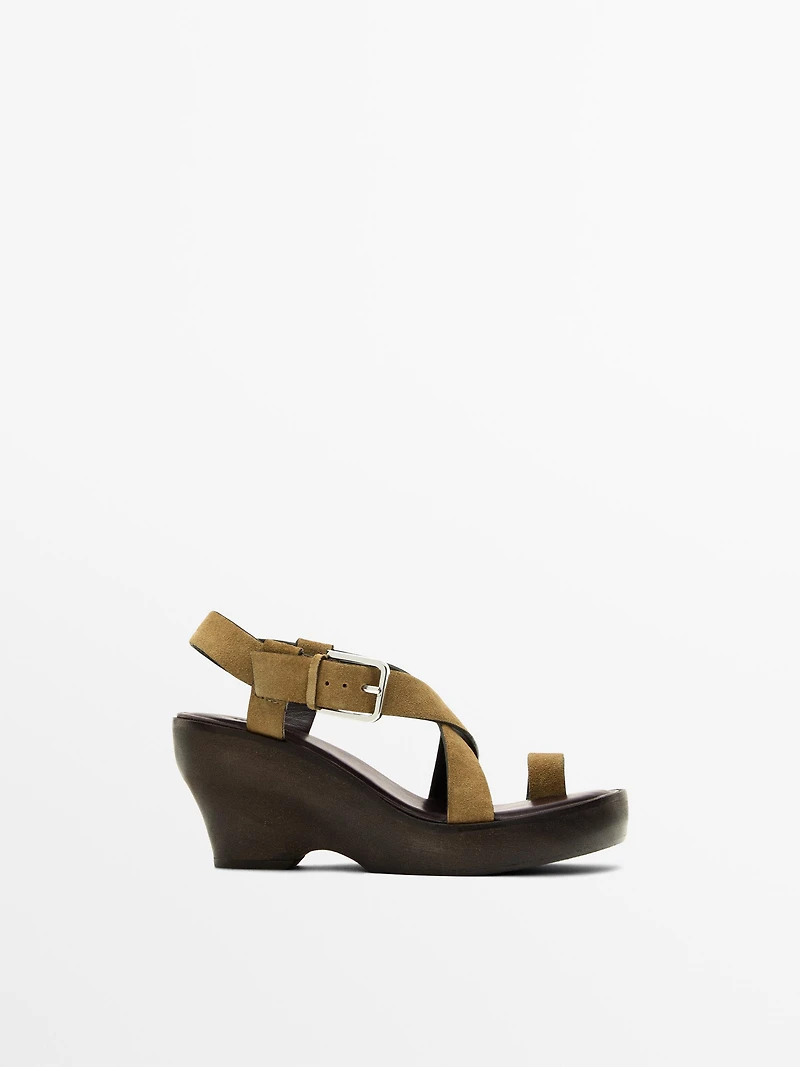 Sandals with wooden heels