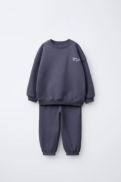 JOGGING SET SWEATSHIRT AND PANTS EMBROIDERED TEXT