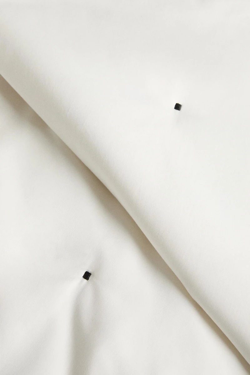 QUILTED DOTTED SATEEN QUILT