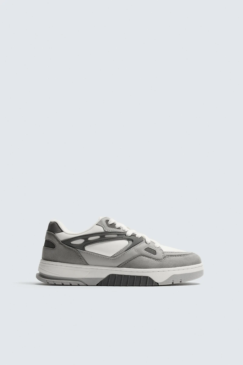 BASKETBALL SNEAKERS