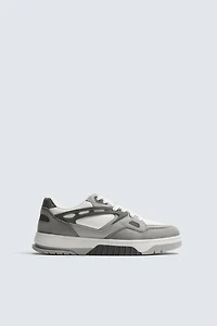 BASKETBALL SNEAKERS