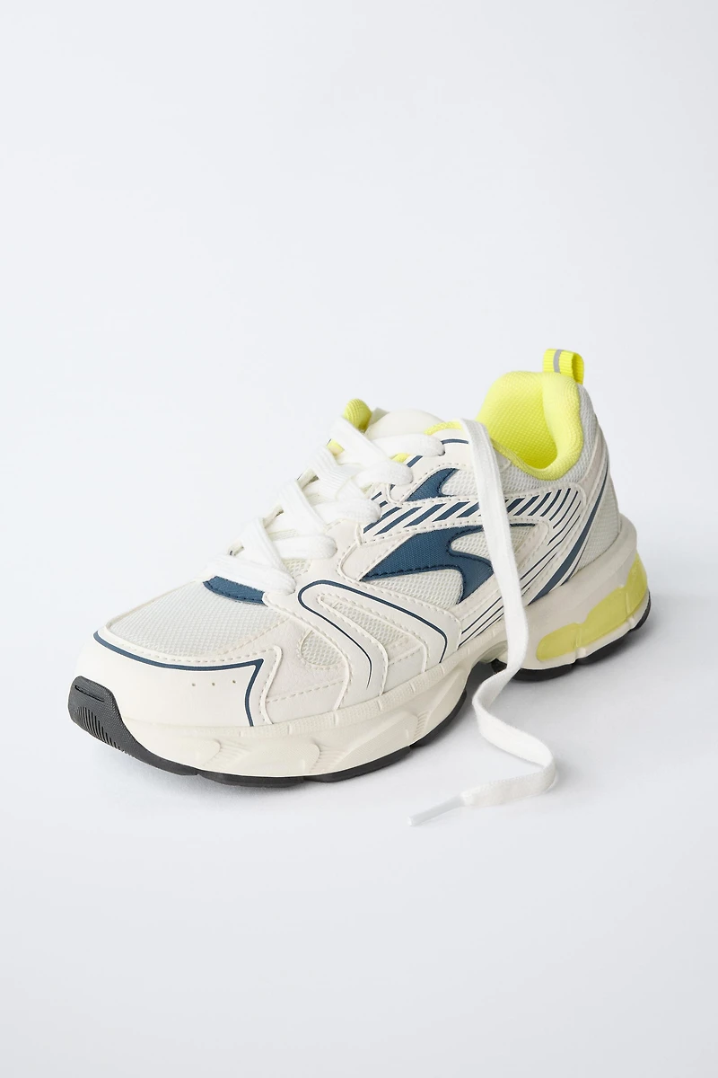 MESH SNEAKERS