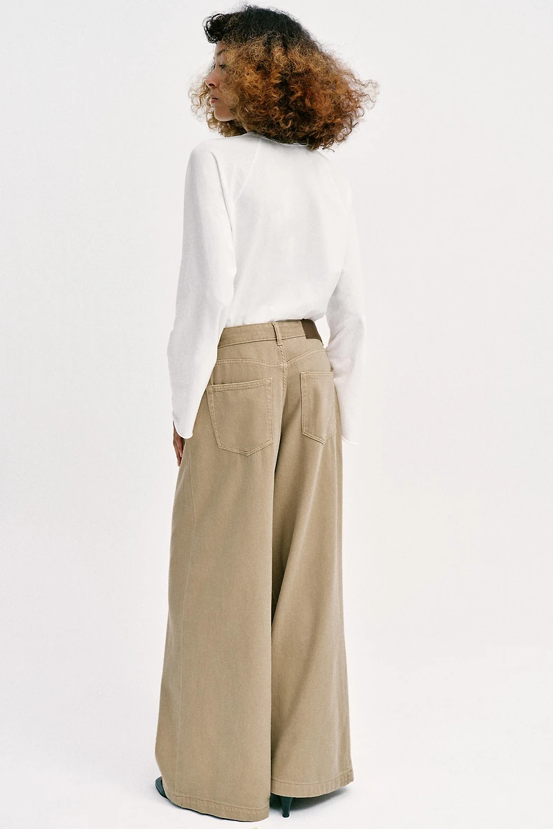 Z1975 HIGH WAIST WIDE LEG JEANS WITH DARTS