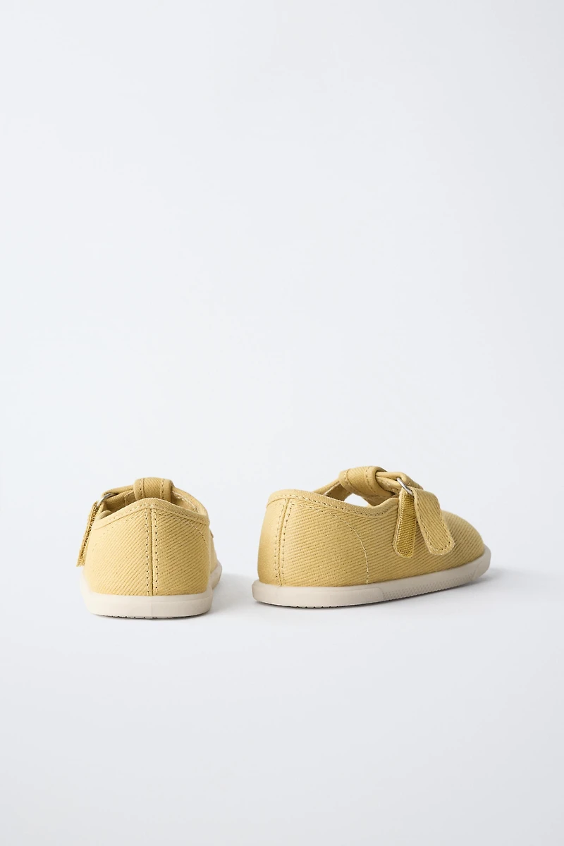 BAREFOOT SNEAKERS