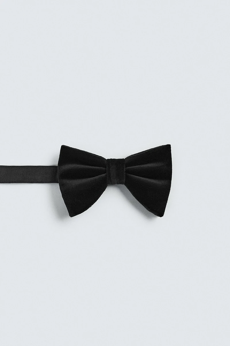 VELVET BOW TIE