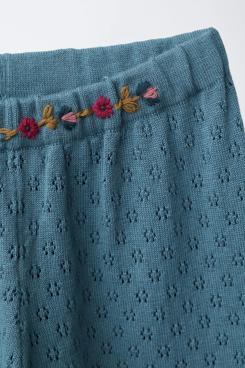 EMBROIDERED FLORAL KNIT PANTS