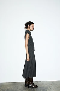SOFT OPEN NECK TOP
