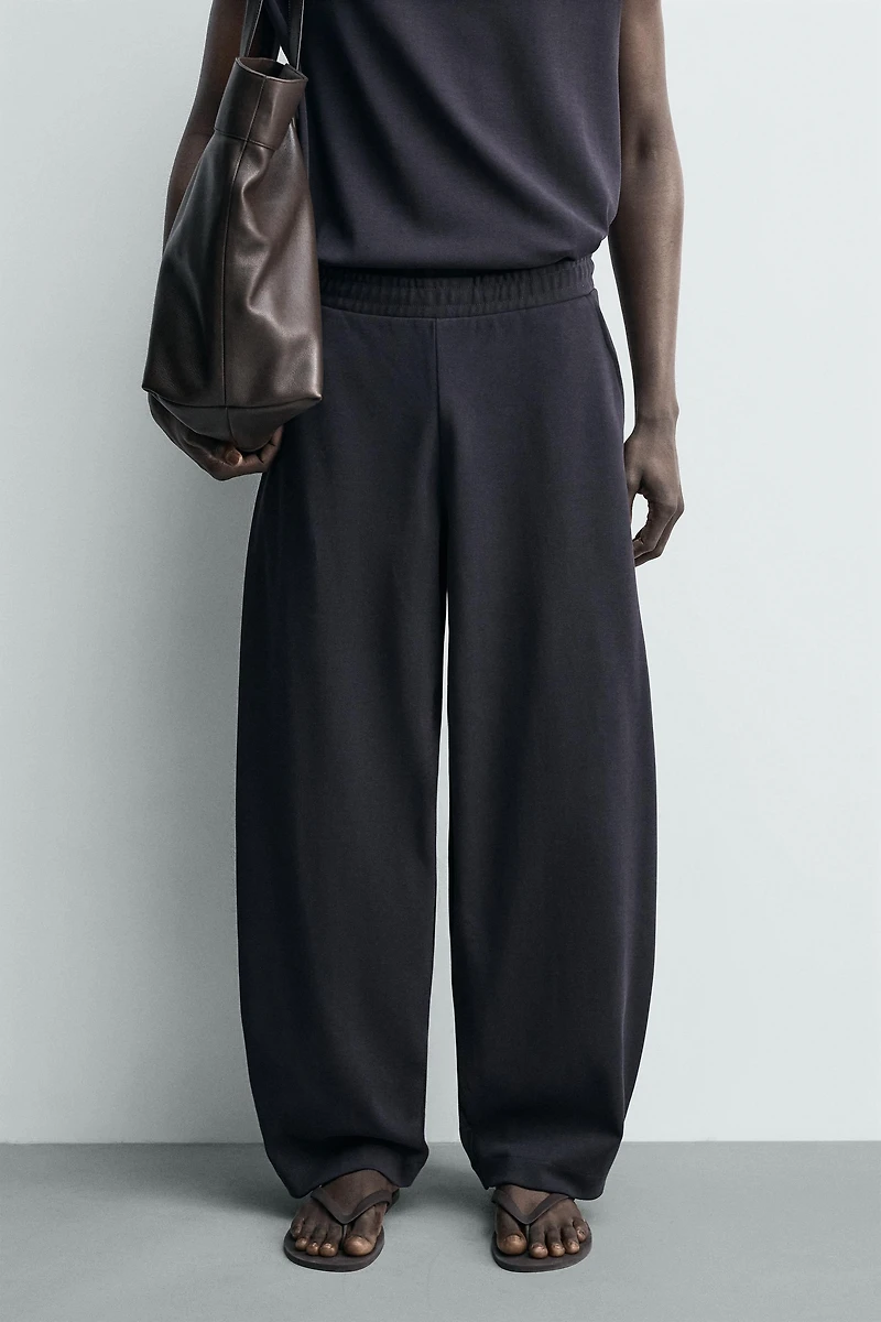 PANTALON JOGGER COUPE BALLON STRUCTURE CÔTELÉE