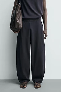 PANTALON JOGGER COUPE BALLON STRUCTURE CÔTELÉE