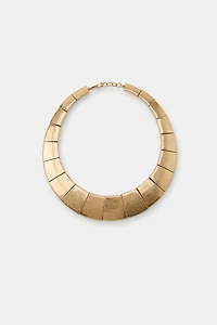 GEOMETRIC METAL PIECES NECKLACE