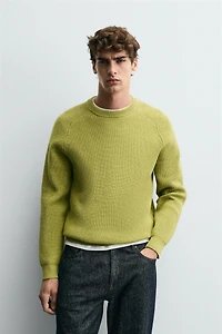 RIBBED TEXTURED SWEATER
