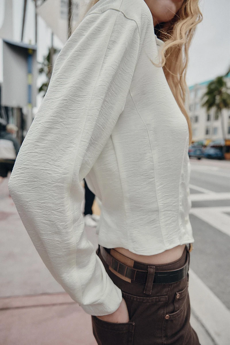 SATIN EFFECT FITTED WAIST SHIRT