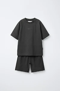 INTERLOCK T-SHIRT AND BERMUDA SET