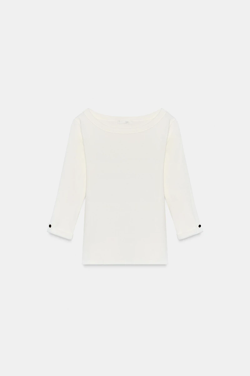 T-SHIRT CÔTELÉ AVEC BOUTON