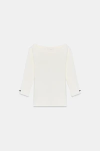 T-SHIRT CÔTELÉ AVEC BOUTON