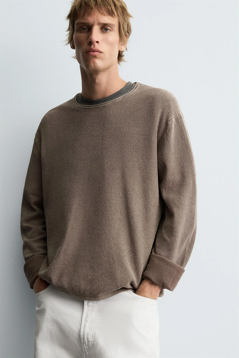 WASHED TEXTURED SWEATER