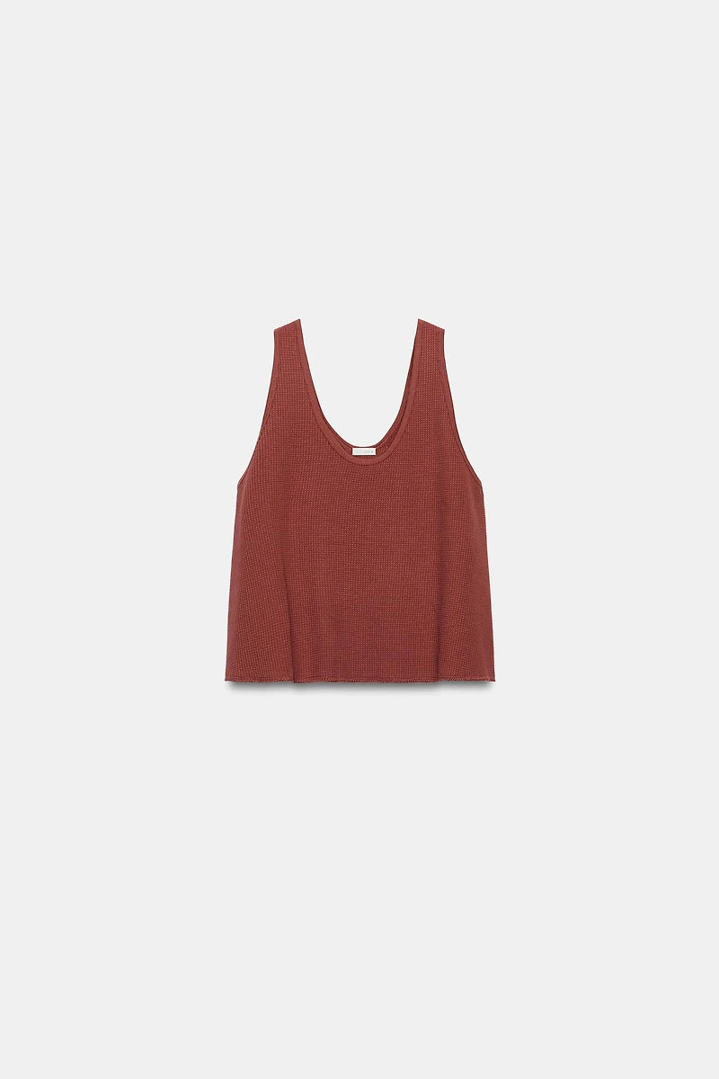 STRUCTURED STRAP TOP