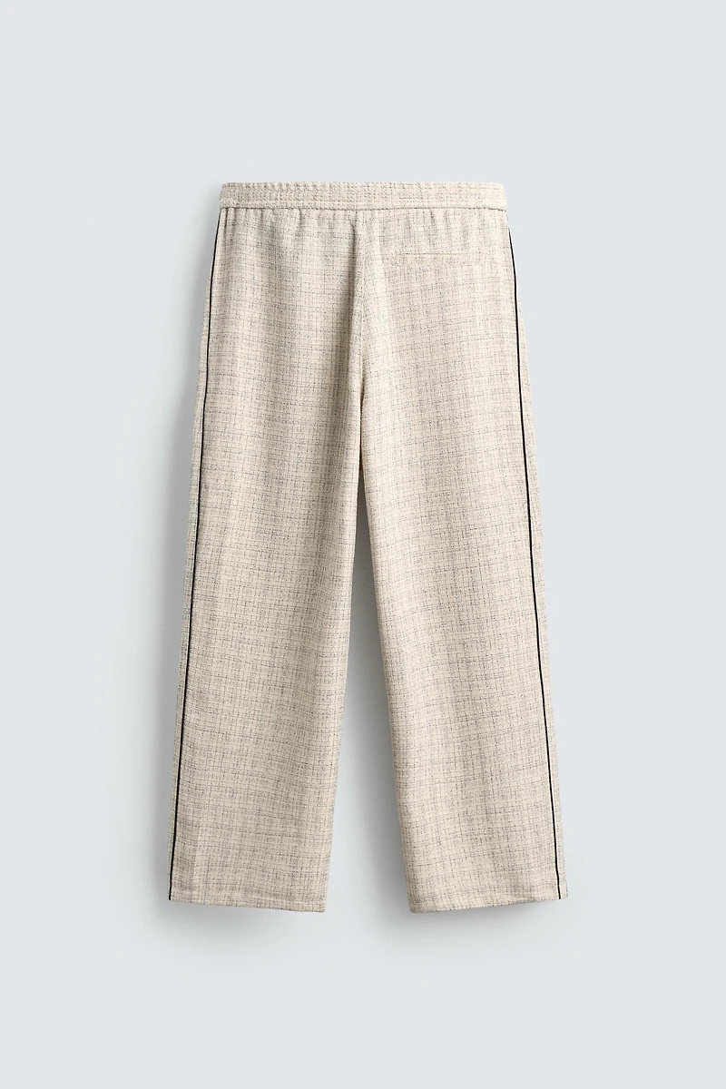 CONTRAST STRIPE TEXTURED JOGGER PANTS