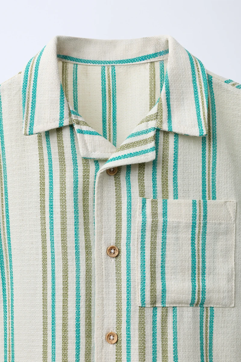 TEXTURED STRIPED SHIRT