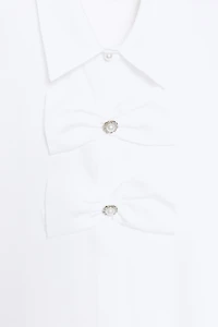 POPLIN SHIRT WITH TIES AND PEARLS