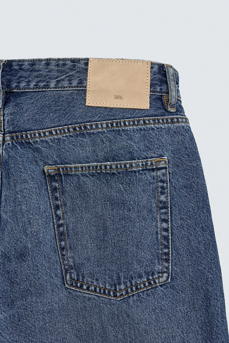 SLIM TAPERED FIT JEANS