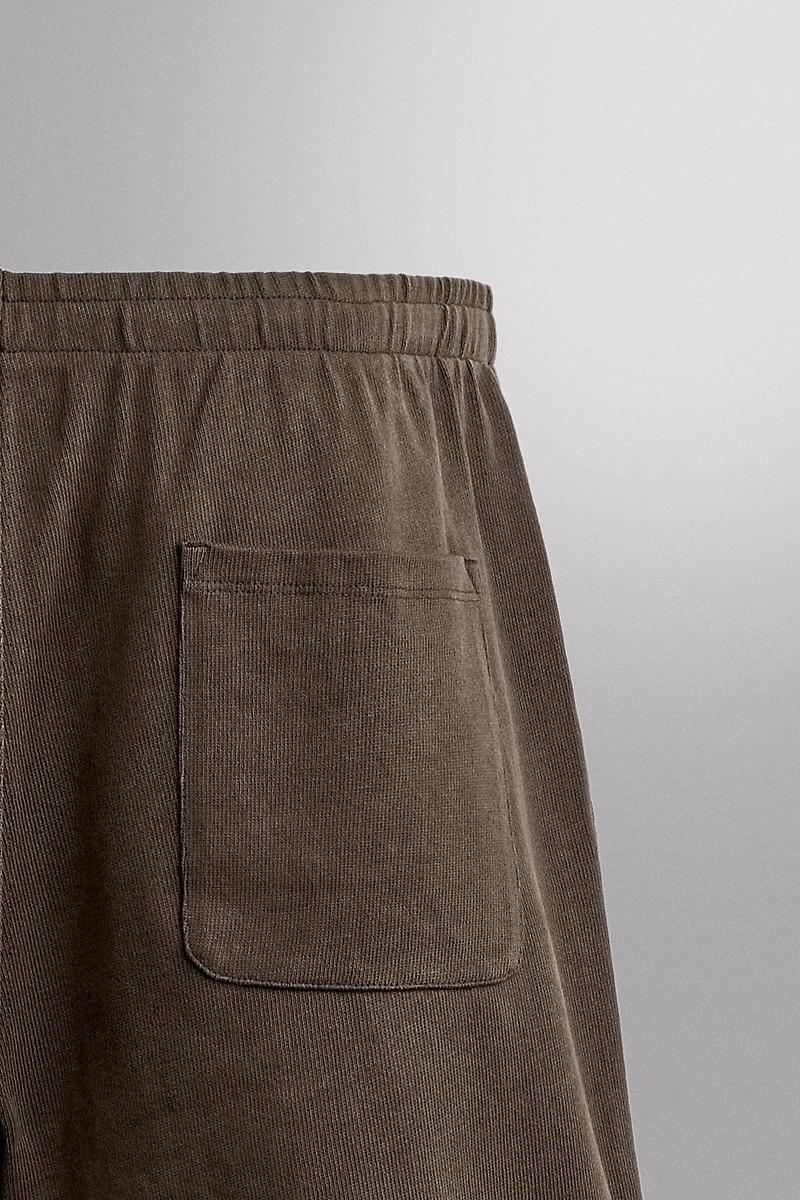 SHORT DE JOGGING ÉPAIS 9"