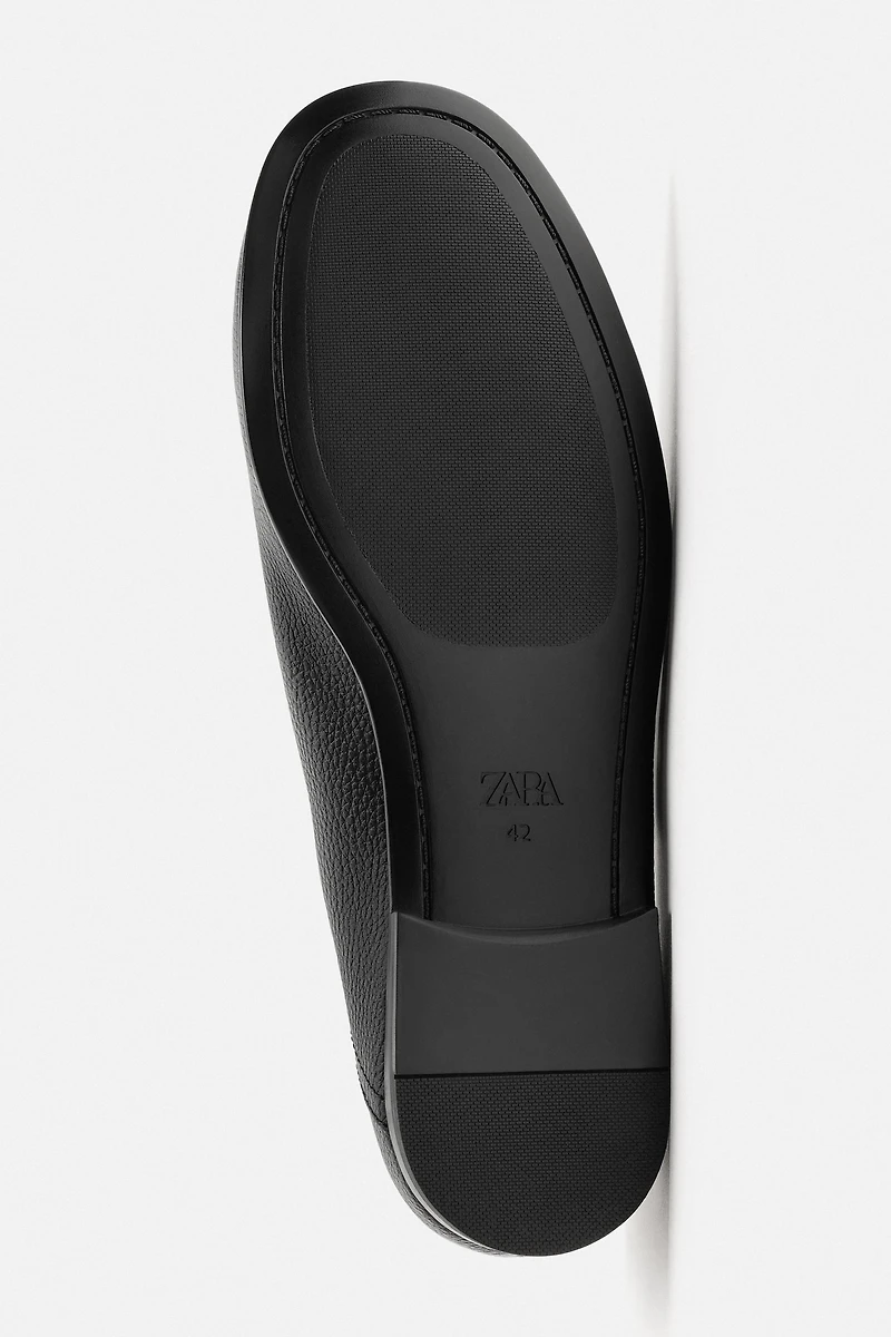 LEATHER LOAFERS