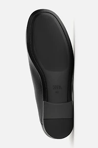 LEATHER LOAFERS